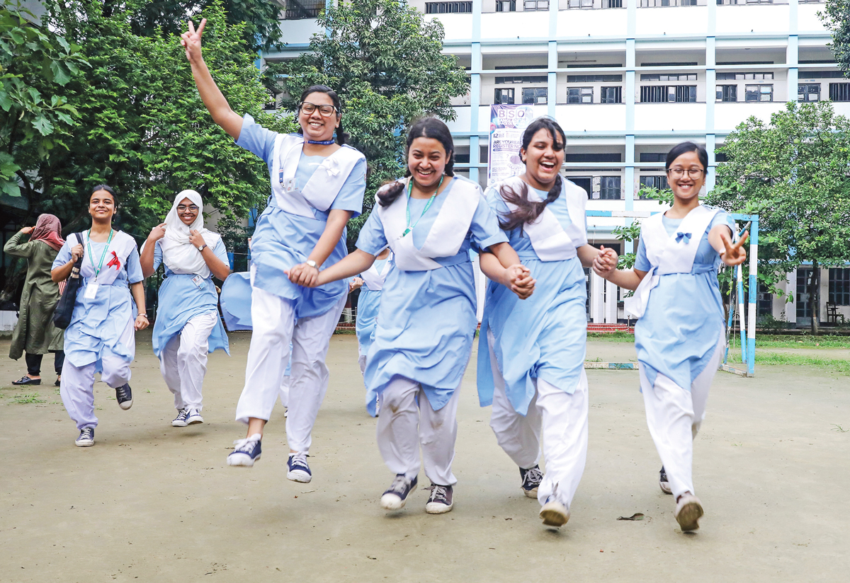পরীক্ষার ফল প্রকাশ: ছোট ছোট পরিবর্তনে বড় বদল আসুক