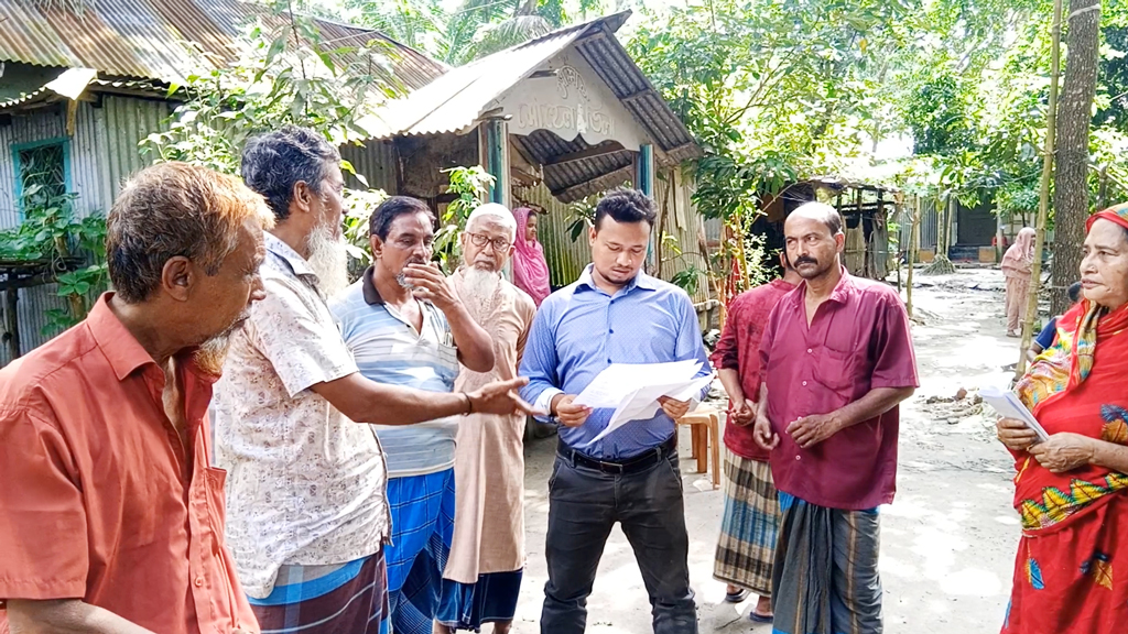 স্ত্রীর করা পর্নোগ্রাফি আইনের মামলায় স্বামী কারাগারে, পরিবারের দাবি ‘ব্ল্যাকমেল’