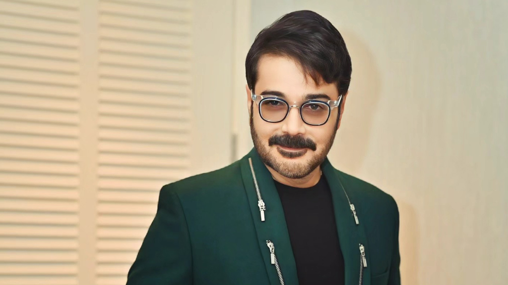 বাংলায় প্রশ্ন করা নিয়ে বিতর্কের জবাবে যা বললেন প্রসেনজিৎ