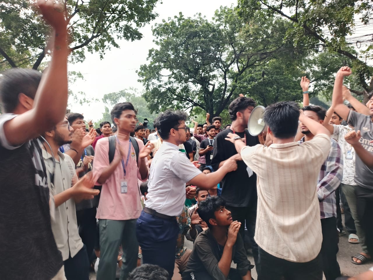 মাইলস্টোনের শিক্ষার্থীদের ছয় দফা যৌক্তিক মনে করে সরকার