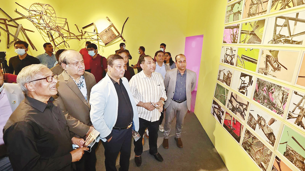 ধূসরতা মুছে আশার আলো