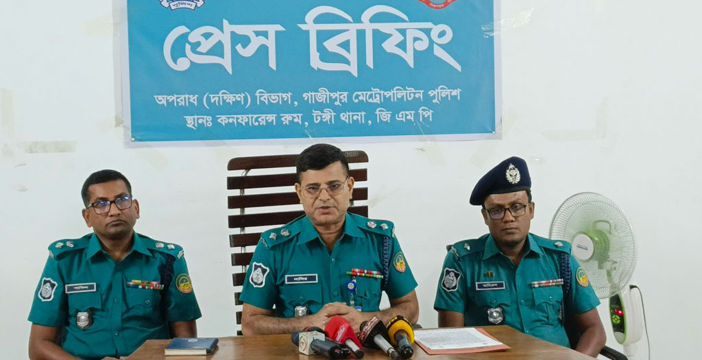 গাজীপুরে কারাগারে ইমামের মৃত্যু, মধ্যরাতে পুলিশের সংবাদ সম্মেলন