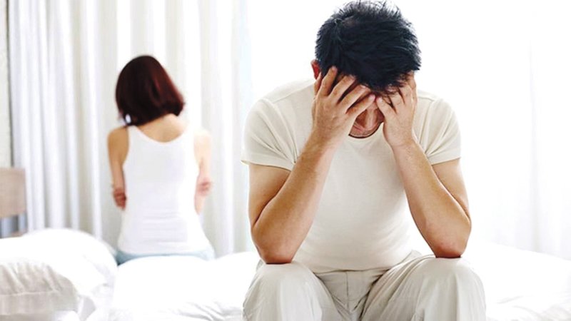 পুরুষ বন্ধ্যত্ব: কারণ, লক্ষণ ও চিকিৎসা