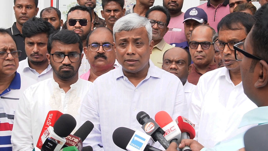 প্রতিবেশী দেশে পাচার রোধে জ্বালানি তেলের দাম বাড়ানো হয়েছে: প্রতিমন্ত্রী