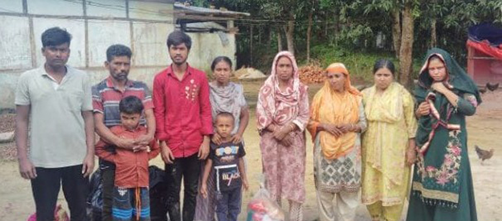 বড়লেখা সীমান্তে বিএসএফের পুশ ইন করা ১০ জনকে ছেড়ে দেওয়ার অভিযোগ