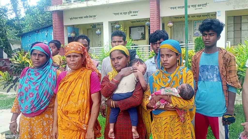 মেহেরপুর সীমান্ত দিয়ে ১২ জনকে পুশ ইন বিএসএফের