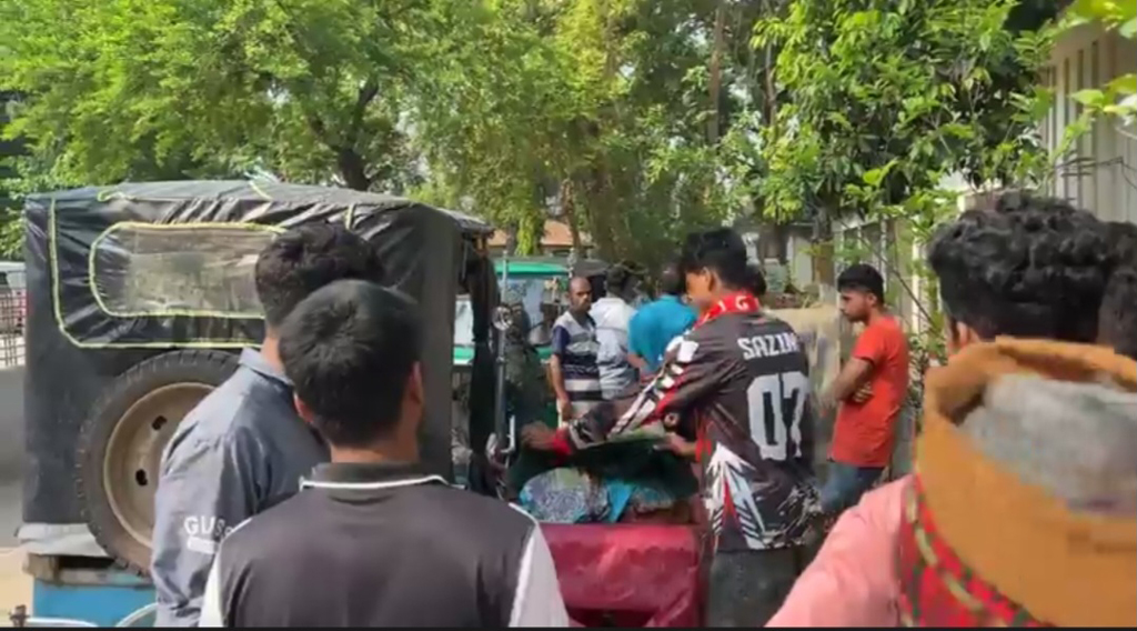 দৌলতপুরে মোটরসাইকেলের ধাক্কায় পথচারী নিহত