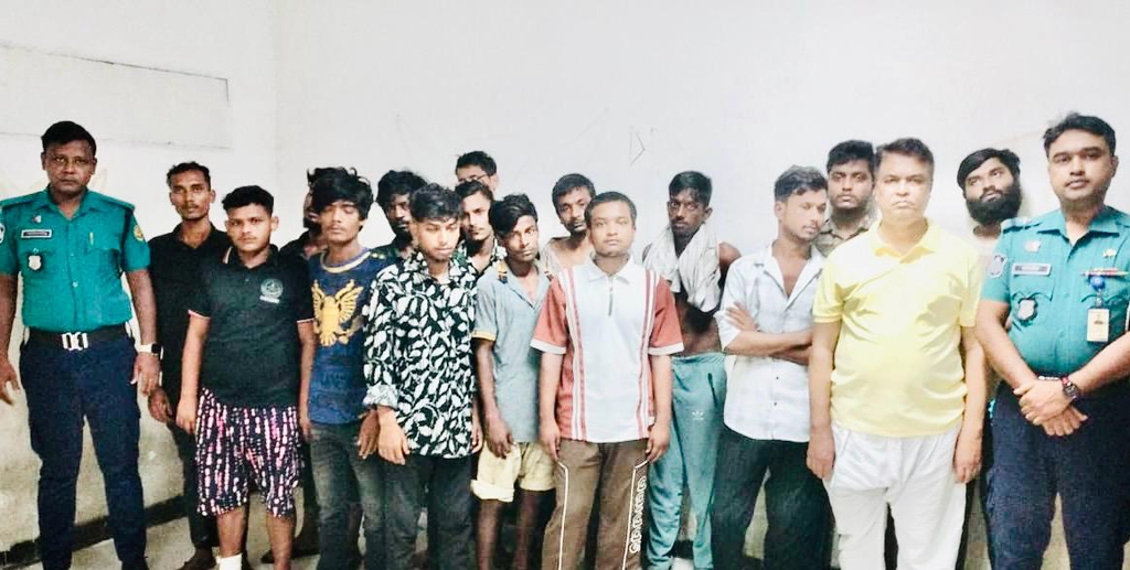 মোহাম্মদপুরে ‘পাঠালি গ্রুপের’ দুজনসহ গ্রেপ্তার ১৬