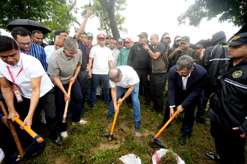 বাবার স্মৃতিবিজড়িত পাতলী খাল পুনঃখনন কাজের উদ্বোধন প্রধানমন্ত্রীর