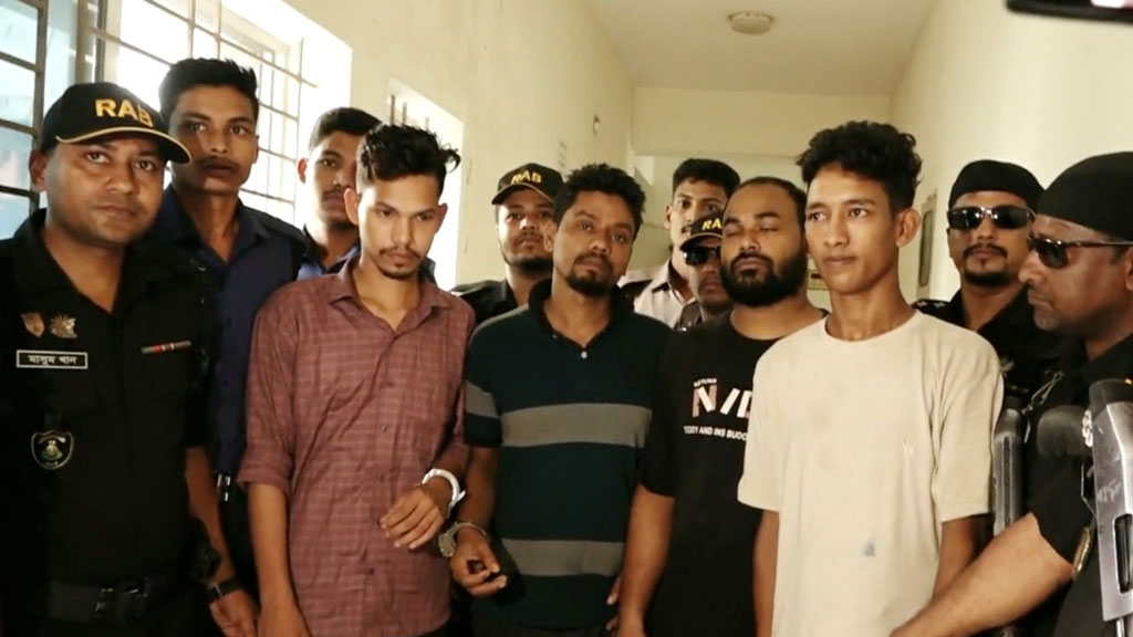 নোয়াখালীতে চুরির অভিযোগে প্রতিবন্ধী যুবককে পিটিয়ে হত্যা, গ্রেপ্তার ৪