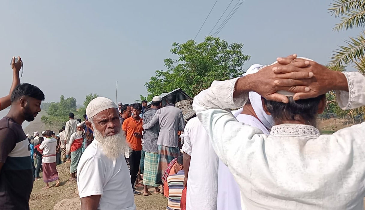 বসতঘরে স্বামী ও স্ত্রীর লাশ, এলাকায় চাঞ্চল্য