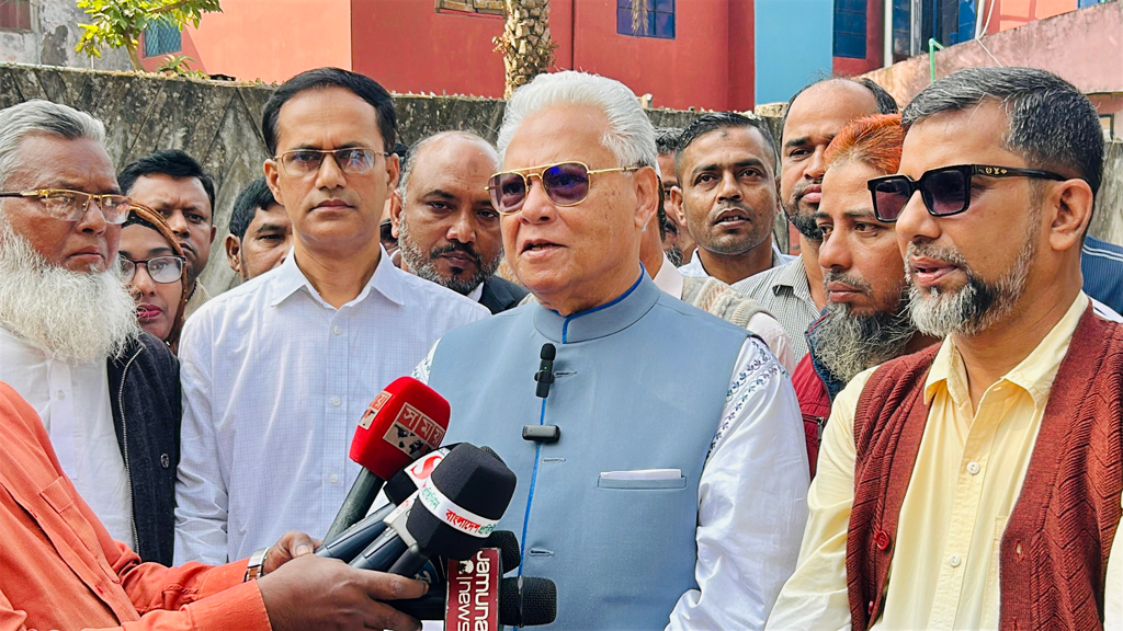 জামায়াতের সঙ্গে কাজ করতে স্বাচ্ছন্দ্য বোধ করি: আলতাফ