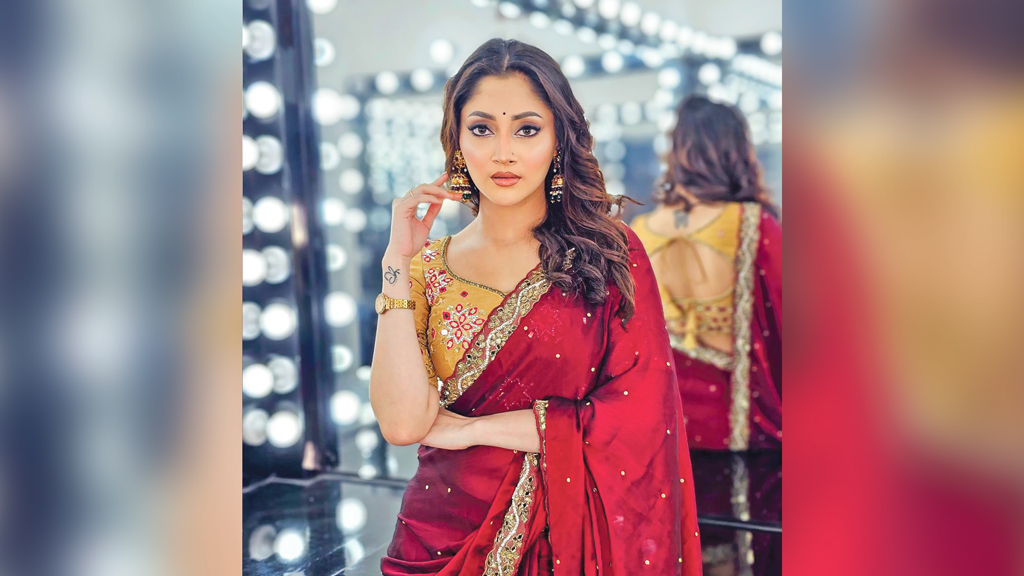 সব গুঞ্জন ঘুচিয়ে ‘দম’ সিনেমার নায়িকা হচ্ছেন পূজা