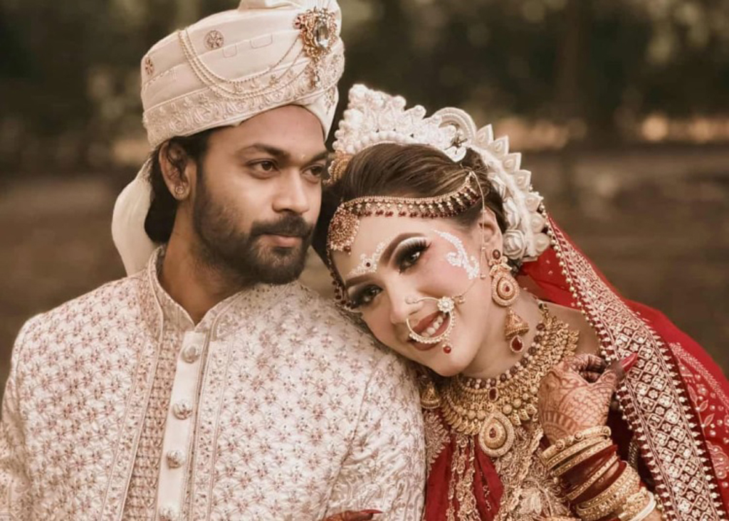 বিয়ে করলেন পূজা