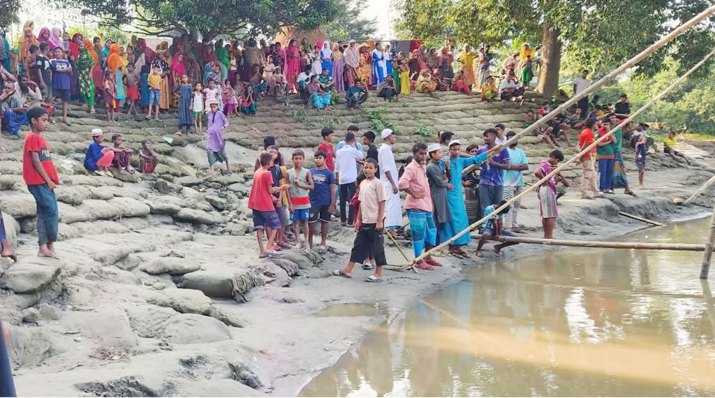 ইসলামপুরে বিলে গোসলে নেমে শিশু নিখোঁজ