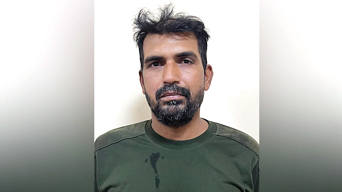 আটকের ২১ দিন পর ভারতীয় বিএসএস জওয়ানকে ফিরিয়ে দিল পাকিস্তান
