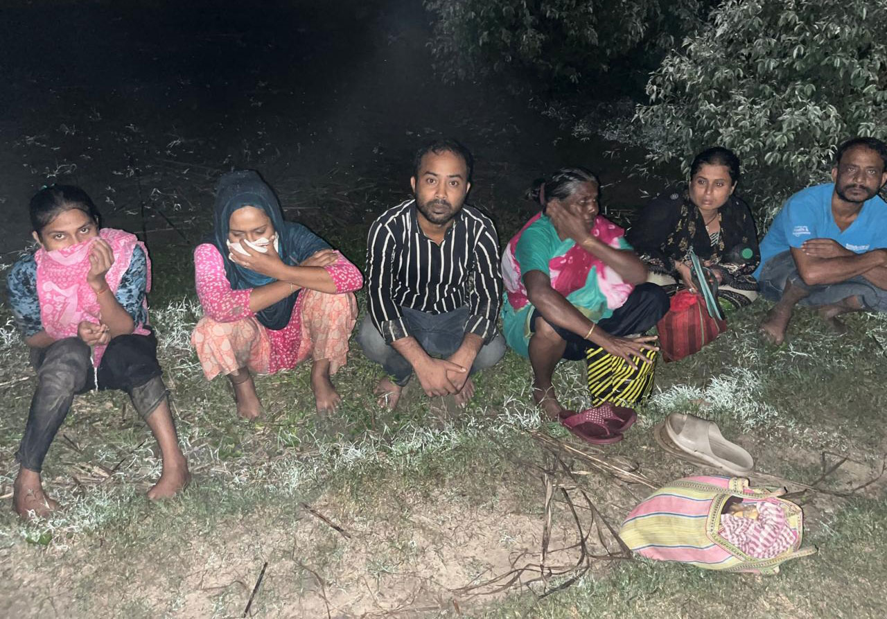 গাংনী সীমান্তে ৬ জনকে পুশ ইনের চেষ্টা, বিজিবির বাধায় পিছু হটল বিএসএফ