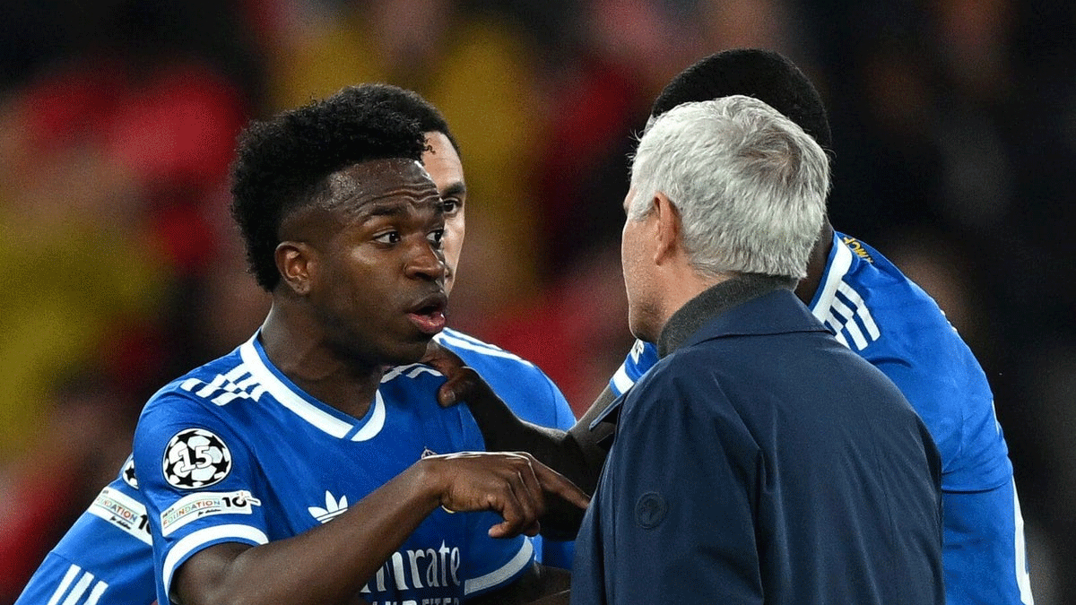 রিয়ালের জয় ছাপিয়ে আলোচনায় বর্ণবাদের ঘটনা