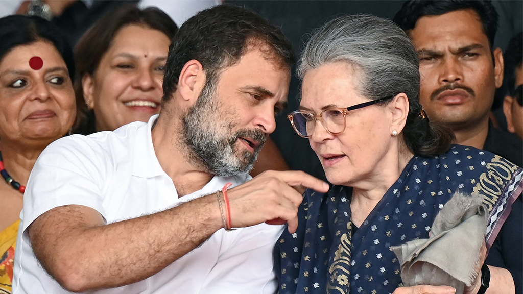 রাহুল ও সোনিয়া গান্ধীর বিরুদ্ধে দিল্লি পুলিশের নতুন ‘ষড়যন্ত্র’ মামলা