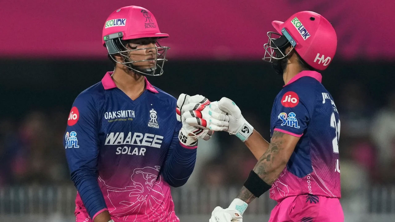 রাজস্থানের জয়রথ থামাতে পারবে তো হায়দরাবাদ