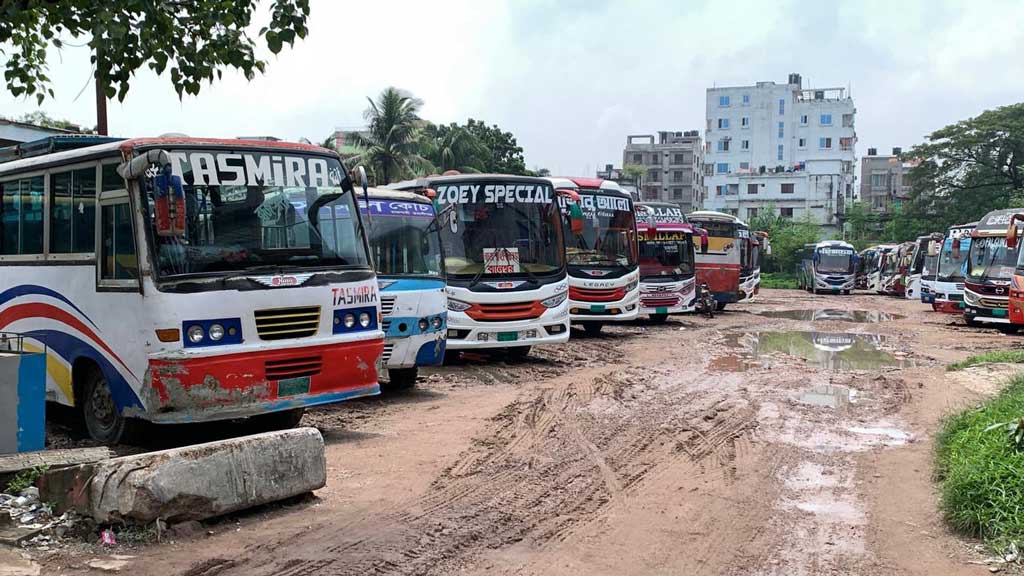 রাজশাহী-নাটোর রুটে বাস চলাচল বন্ধ