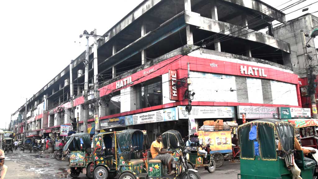 রাজশাহীর গোধুলি মার্কেটে দখলদারি; বকেয়া ভাড়া ও ক্ষতিপূরণ চেয়ে দুজনকে আরডিএর নোটিশ