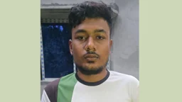 রুয়েটের বাসে প্রধানমন্ত্রী, ‘একটা স্নাইপারের অভাব ছিল’ মন্তব্য করা যুবক আটক