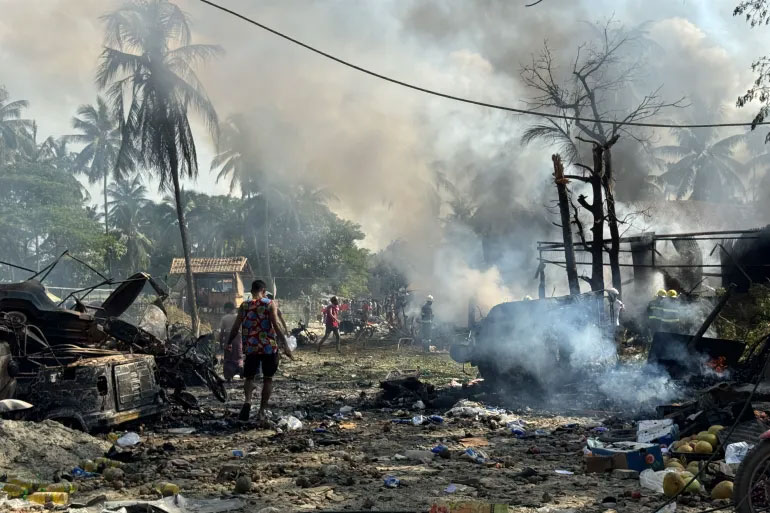 রাখাইনে জান্তাবাহিনীর বিমান হামলায় নিহত ৩৩, আহত আরও ৩৬ জন