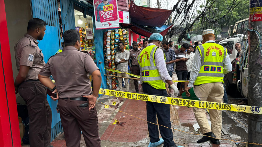 ‘শীর্ষ সন্ত্রাসী’ পলাশের মাথায় ২ গুলি, ব্রেইনের অর্ধেক ক্ষতিগ্রস্ত