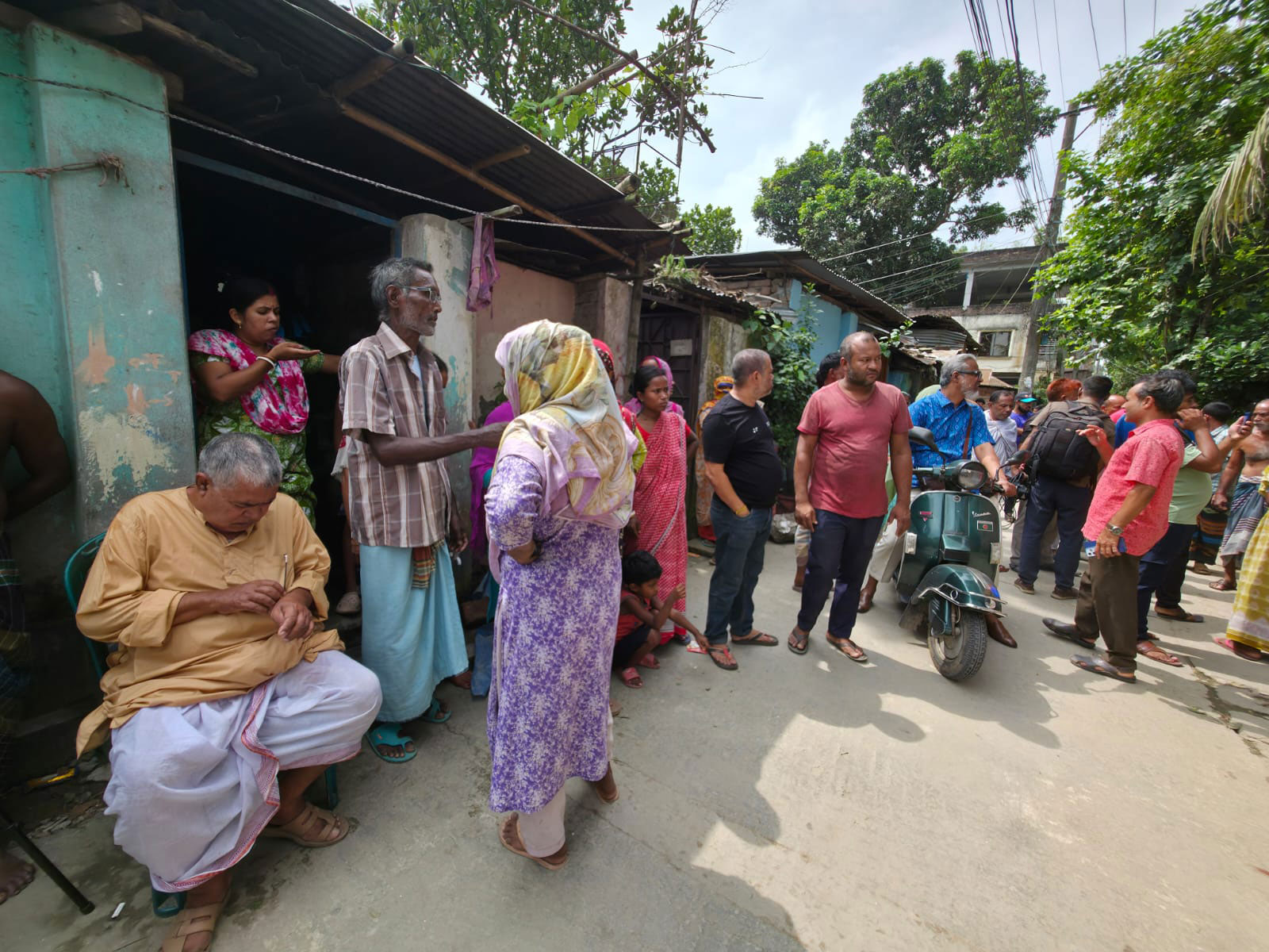 রংপুরে ৪ খুন: বিদ্যুৎ-বিচ্ছিন্ন ছিল বাড়ি, চাঁদাবাজি-ডাকাতির সন্দেহ, আটক ২