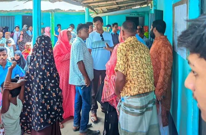 উপজেলায় সেরা ফলাফল করা বিদ্যালয় থেকে হঠাৎ টিসি নিতে মরিয়া শিক্ষার্থীরা