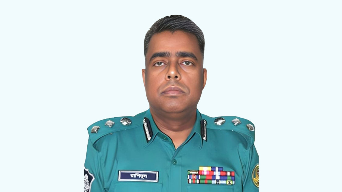 অধীনস্থদের নিয়ে বিতর্কিত মন্তব্য: খুলনার অতিরিক্ত পুলিশ কমিশনার স্ট্যান্ড রিলিজ