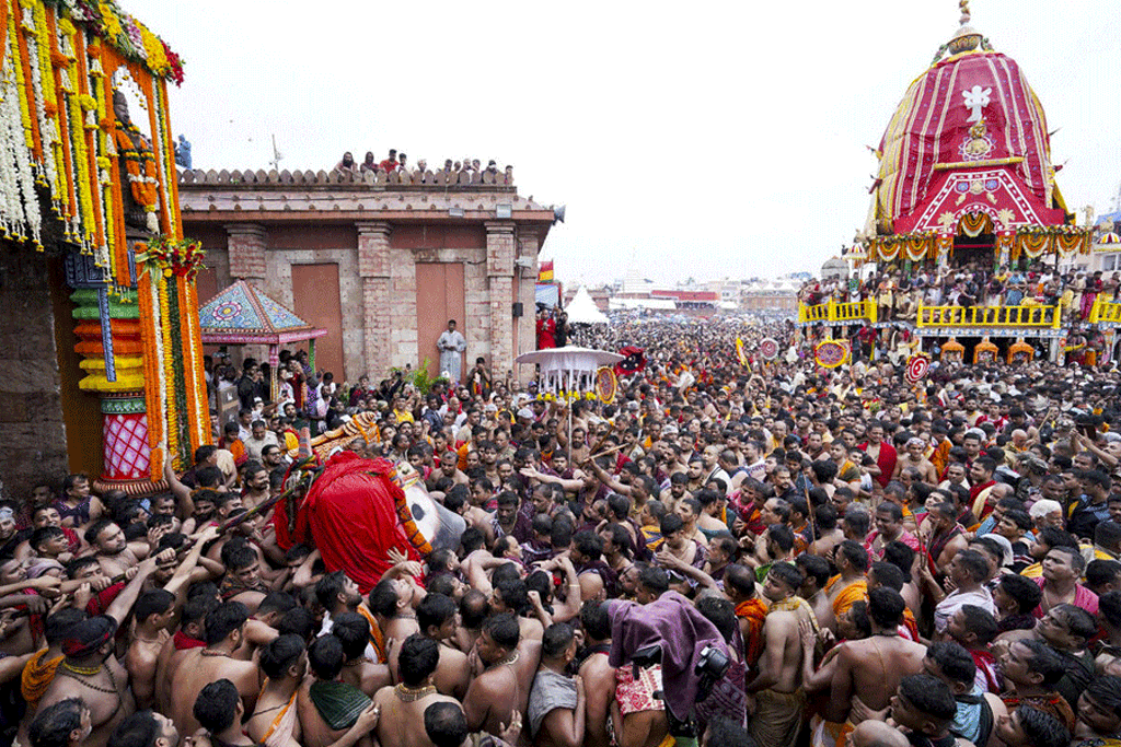 পুরীতে রথযাত্রায় পদদলিত হয়ে নিহত ১, আহত শতাধিক