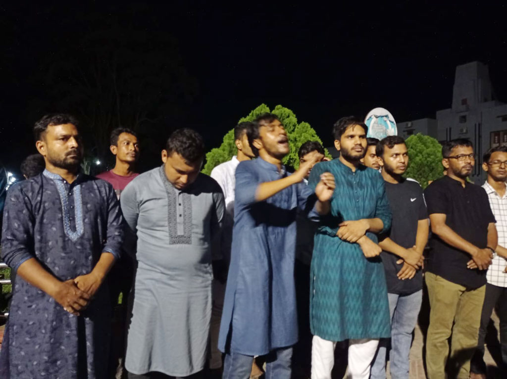 নুরের ওপর হামলার প্রতিবাদে রাবিতে বিক্ষোভ