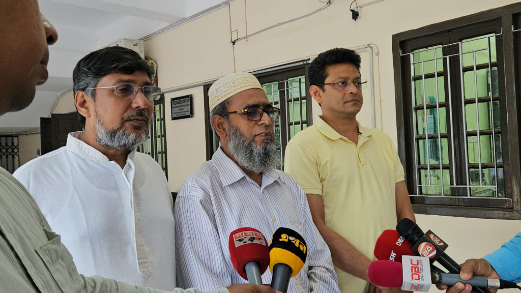 শেষ হলো রাকসুর মনোনয়নপত্র বিতরণ কার্যক্রম