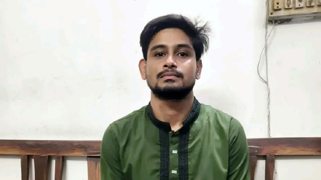 মাদকসহ রাজশাহী বিশ্ববিদ্যালয়ের ছাত্রদল নেতা হাসিব আটক
