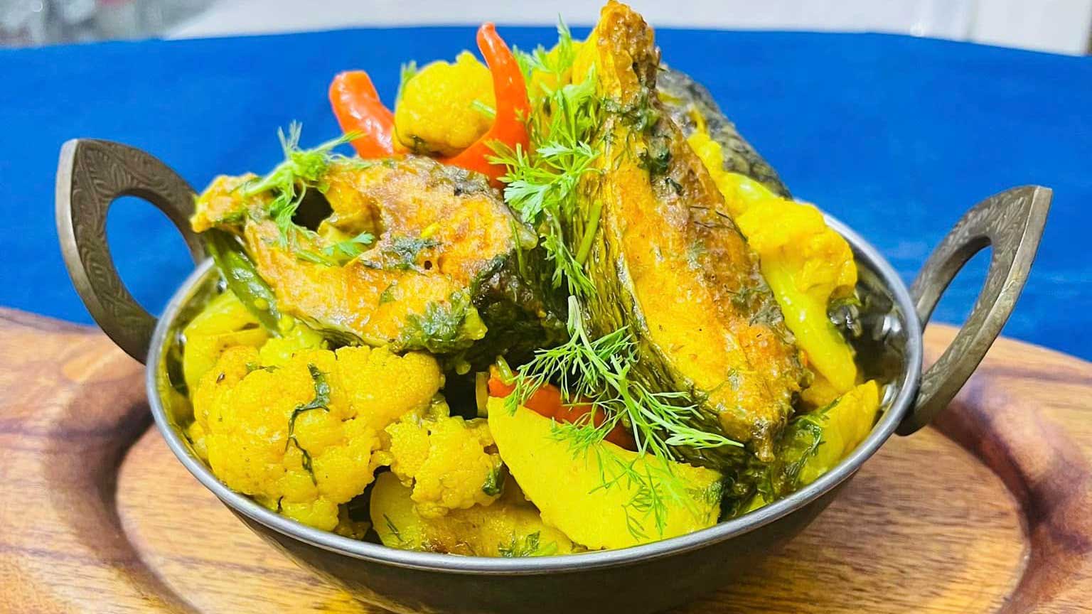 নতুন ফুলকপি দিয়ে তেলাপিয়া মাছের ঝোল