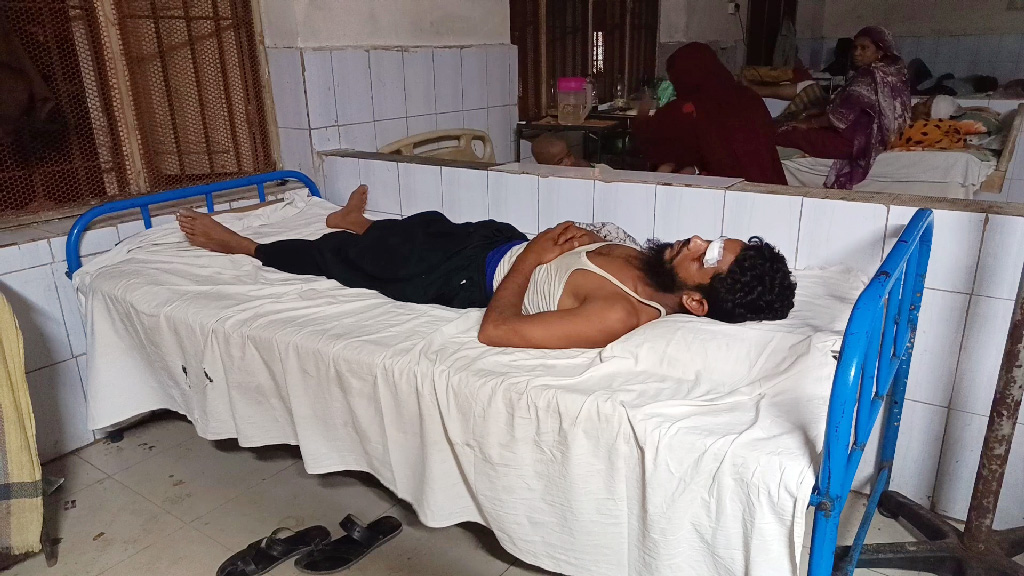 স্বেচ্ছাসেবক দলের নেতার ওপর আওয়ামী লীগ সমর্থকের হামলা