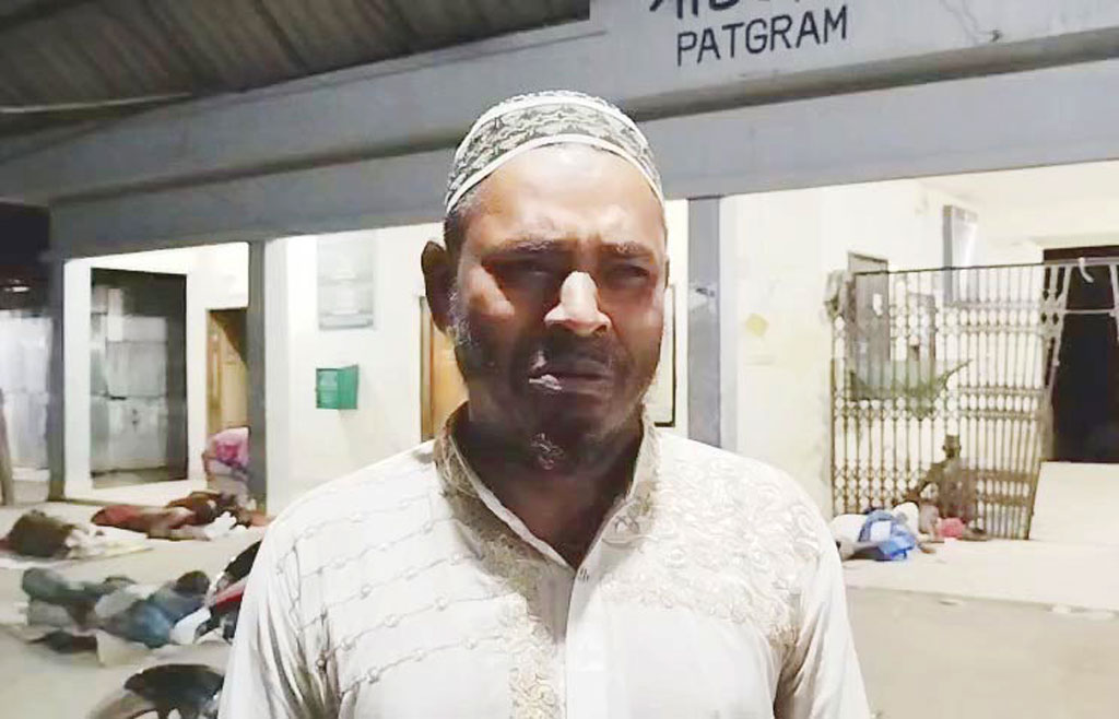 আসামে স্ত্রী-সন্তানদের কাছে ফিরতে চান ভারতীয় নাগরিক, ঘুরছেন রেলস্টেশনে
