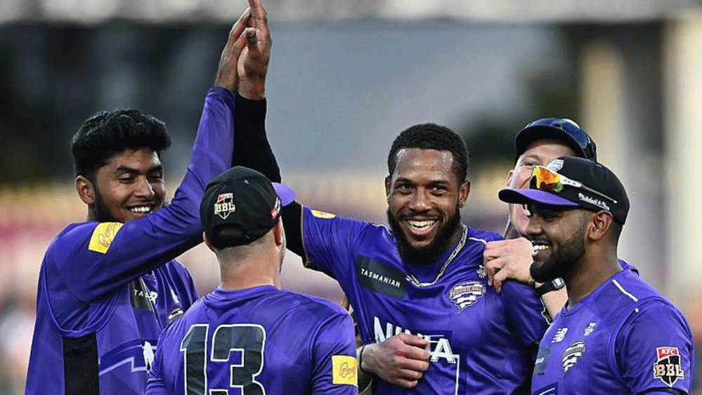 বড় ব্যবধানে হেরে বিদায় নিল রিশাদের হোবার্ট