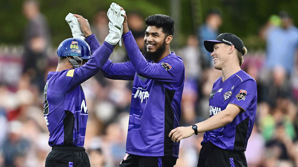 ঘূর্ণি জাদুতে এবার রিশাদের ৩ উইকেট, প্রশংসায় অধিনায়ক