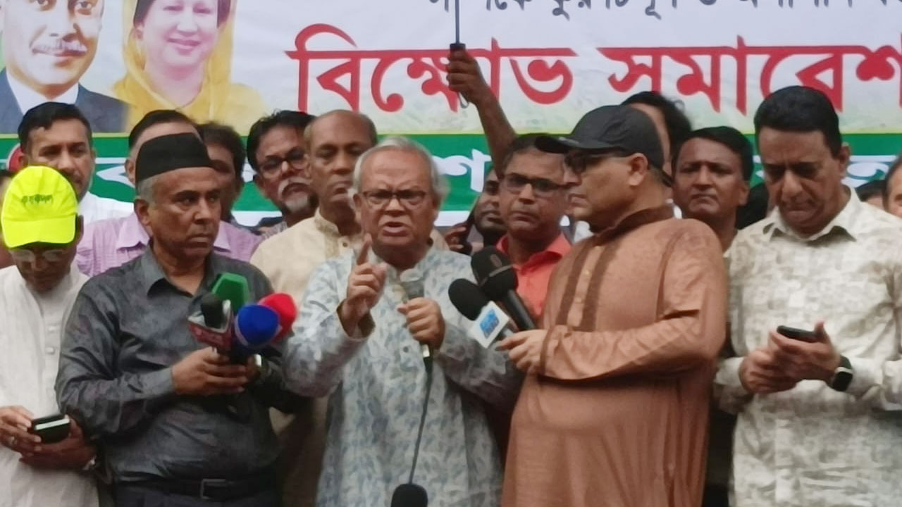নির্বাচন নিয়ে ভেতরে-ভেতরে ষড়যন্ত্র চলছে: রিজভী