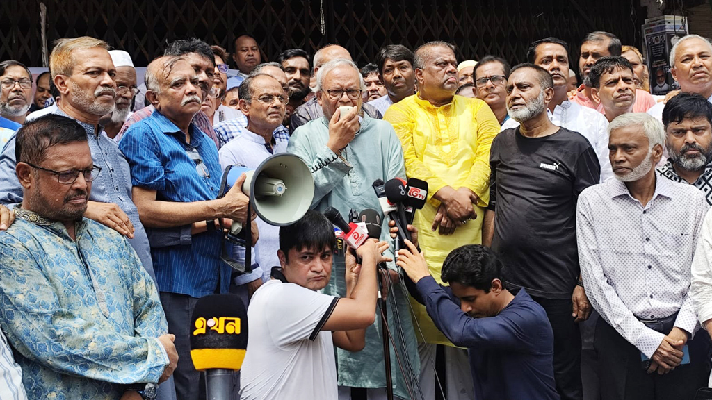 সেপ্টেম্বর-অক্টোবরে দেশে দুর্ভিক্ষের আশঙ্কা রিজভীর