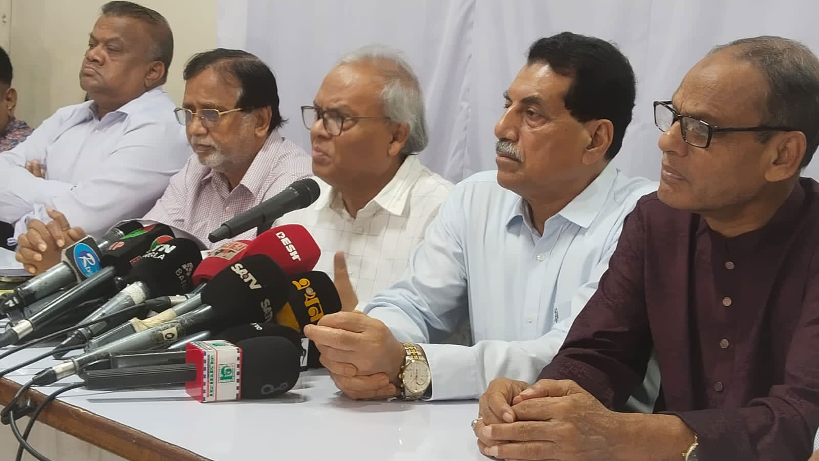 নিরাপত্তা উপদেষ্টার পদত্যাগ দাবি বিএনপির