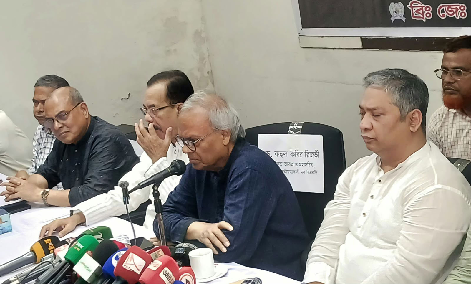 বিএনপির নেতাকর্মীদের ফ্যাসিবাদী আচরণ না করার আহ্বান রিজভীর