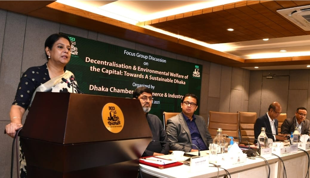 ঢাকার পরিবেশ রক্ষায় সামগ্রিক ব্যবস্থার পরিবর্তন জরুরি: পরিবেশ উপদেষ্টা