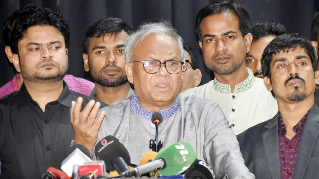 চোরা পথে প্রবেশের চিন্তায় আওয়ামী লীগ চক্রান্ত করছে: রিজভী