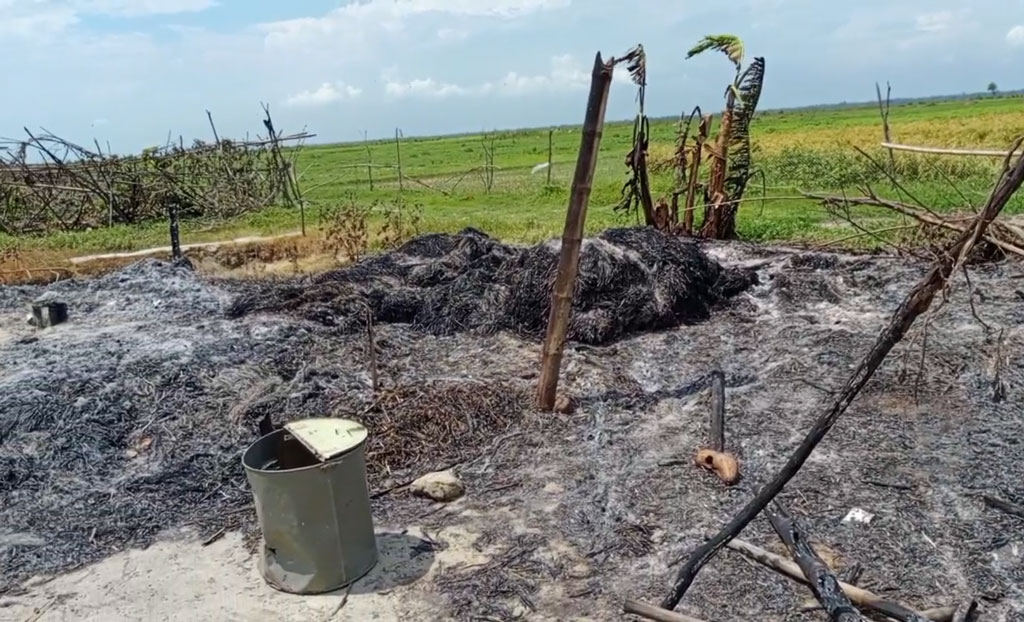 রাজবাড়ী‌তে পদ্মার চ‌রে ১৯ বাড়িতে হামলা-লুট-অগ্নিসং‌যোগ