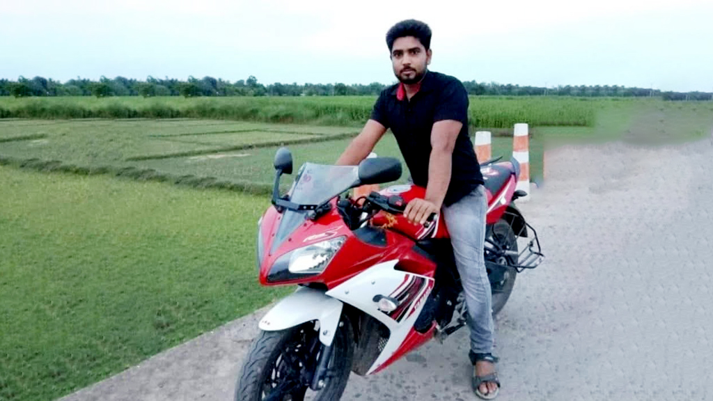 রাজবাড়ীতে চাঁদাবাজির সময় গণপিটুনিতে সম্রাট বাহিনীর প্রধান নিহত