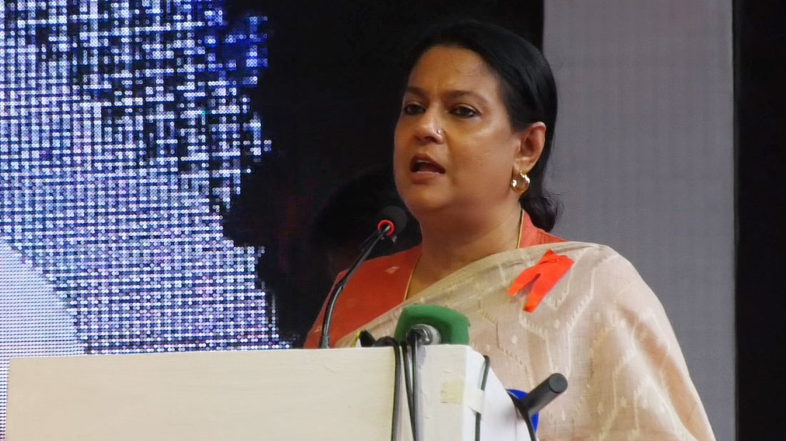 আমাদের বাহিনীগুলো সরকারের নির্দেশে মানুষের বুকে গুলি মারে: রিজওয়ানা হাসান